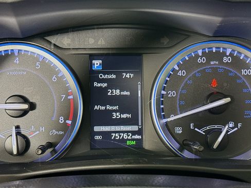 Used 2019 Toyota Highlander XLE w/ Protection Package #3 AWD/4WD image 13