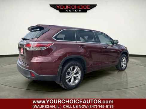 Used 2015 Toyota Highlander Plus AWD/4WD image 6