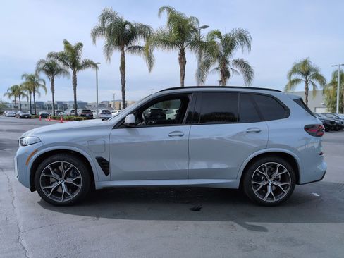 Used 2026 BMW X5 xDrive50e w/ Executive Package image 7