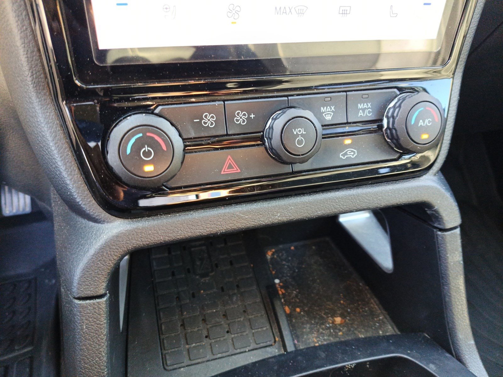 Used 2024 Ford Ranger Lariat w/ FX4 Off-Road Package AWD/4WD image 17