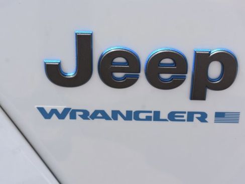 Used 2024 Jeep Wrangler High Altitude AWD/4WD image 12