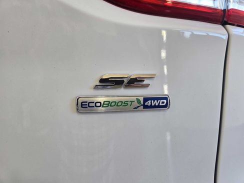 Used 2016 Ford Escape SE w/ Equipment Group 201A AWD/4WD image 31