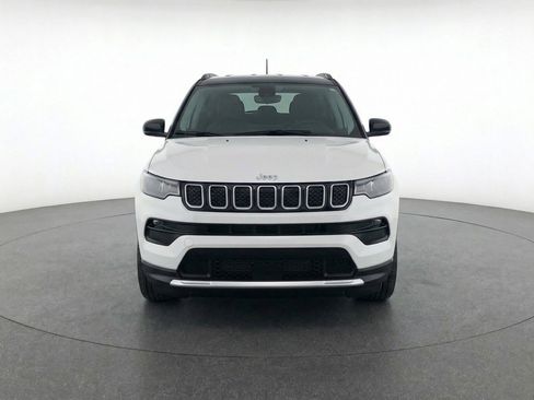 Used 2025 Jeep Compass Limited image 2