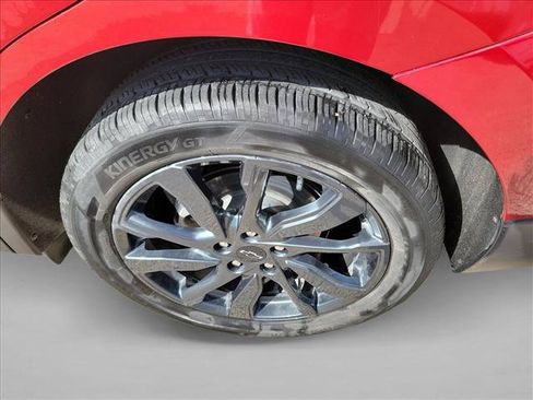 Used 2023 Chevrolet Equinox RS w/ LPO, Floor Liner Package FWD image 11