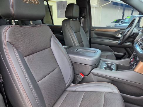 Used 2023 Chevrolet Tahoe High Country AWD/4WD image 10