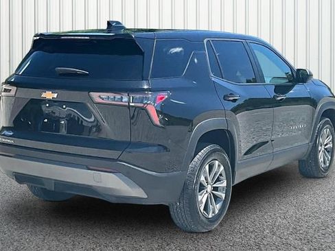 Used 2026 Chevrolet Equinox LT FWD image 11