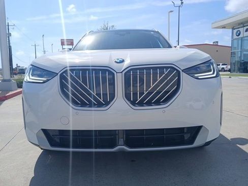 New 2025 BMW X3 xDrive30i w/ Premium Package image 2