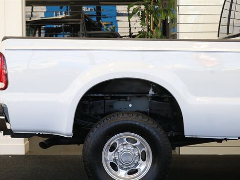 Used 2001 Ford F350 Lariat image 53