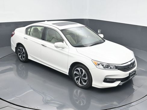 Used 2017 Honda Accord EX-L image 19