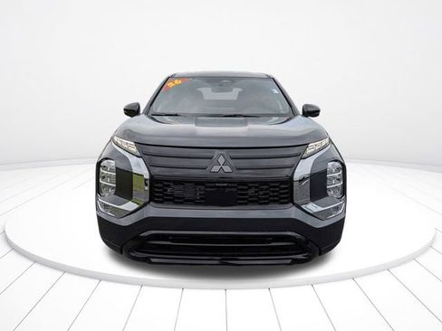 New 2026 Mitsubishi Outlander LE FWD image 8