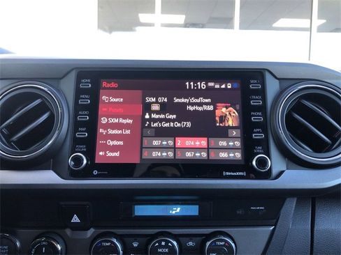 Used 2021 Toyota Tacoma TRD Sport image 17