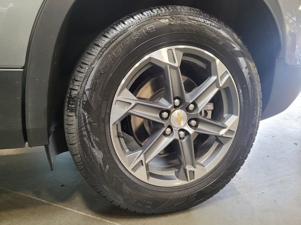 Used 2025 Chevrolet Blazer LT AWD/4WD image 31
