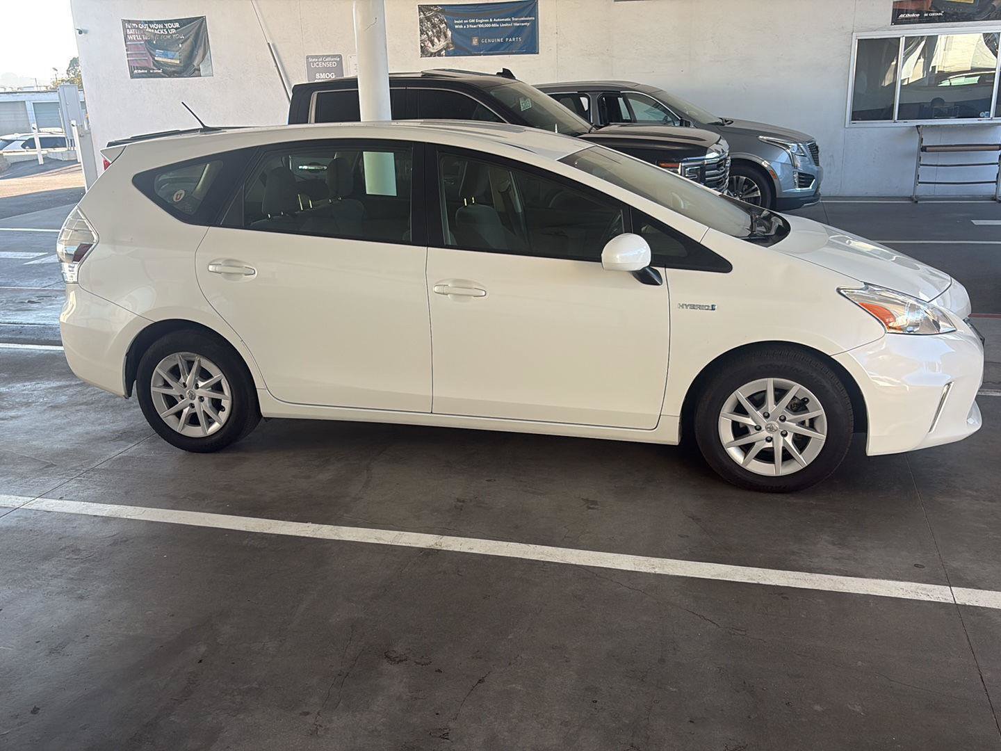 Used 2013 Toyota Prius V Three FWD image 2