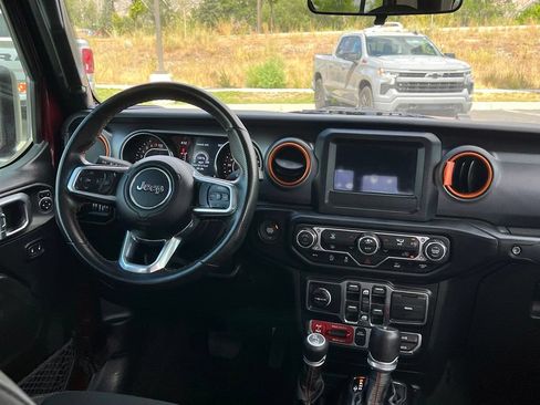 Used 2021 Jeep Gladiator Mojave AWD/4WD image 21