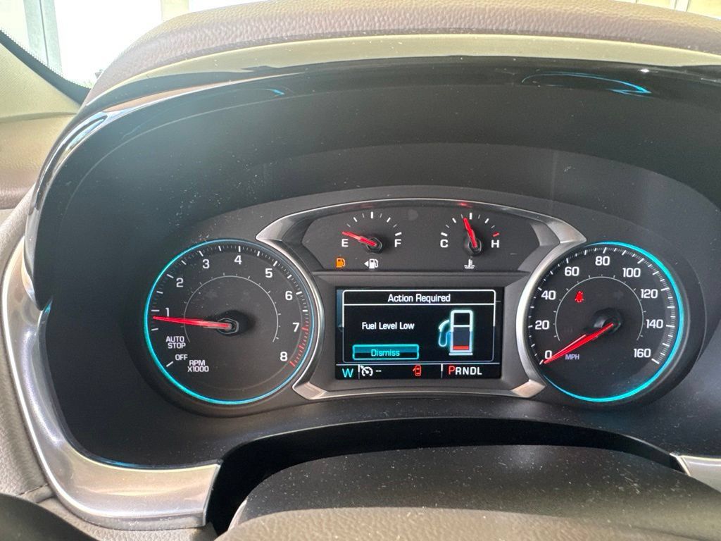 Used 2019 Chevrolet Traverse LT FWD image 13