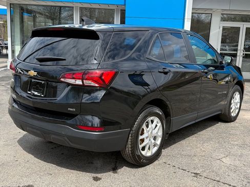 Used 2022 Chevrolet Equinox LS w/ LS Convenience Package AWD/4WD image 5
