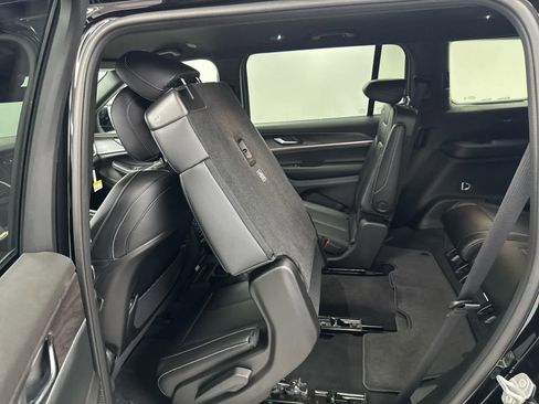 New 2025 Jeep Grand Cherokee L Limited image 14