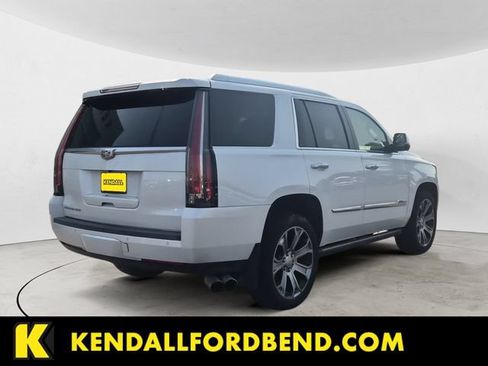 Used 2016 Cadillac Escalade Premium AWD/4WD image 5