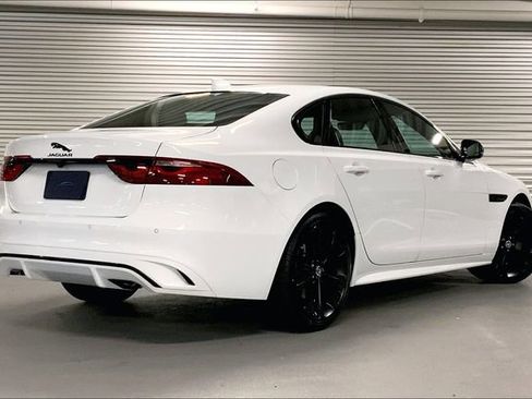 New 2024 Jaguar XF R-Dynamic SE image 4