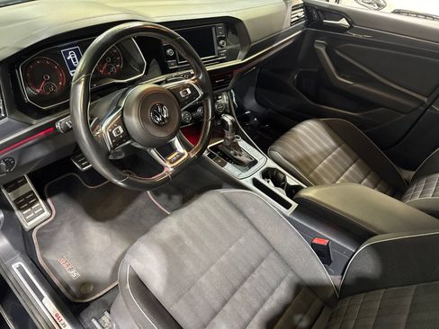 Used 2019 Volkswagen Jetta GLI FWD image 17