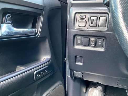 Used 2023 Toyota 4Runner Limited AWD/4WD image 34