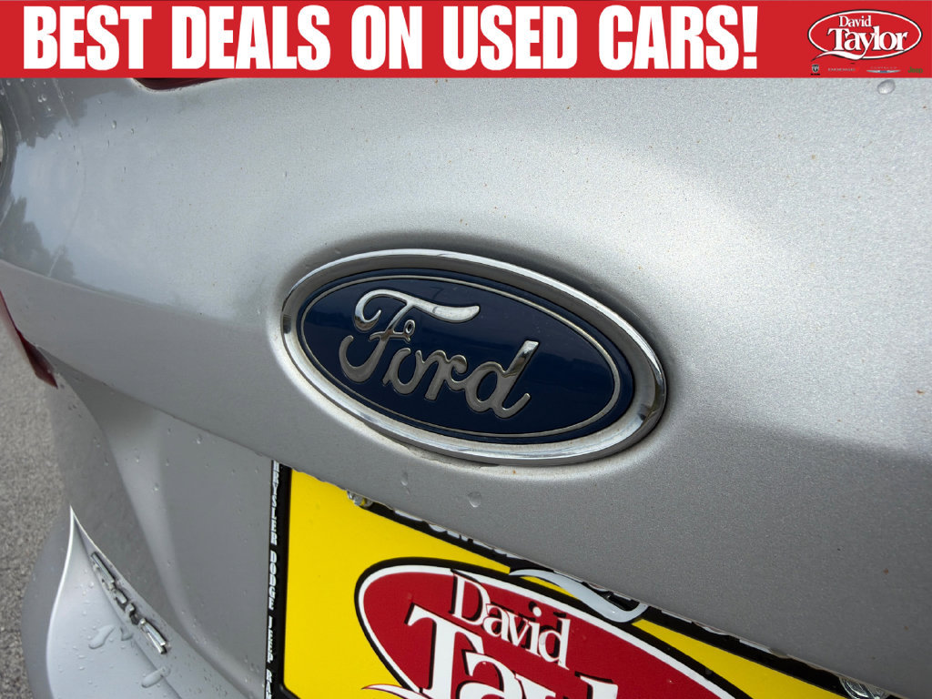 Used 2015 Ford Focus SE w/ SE Cold Weather Package FWD image 35