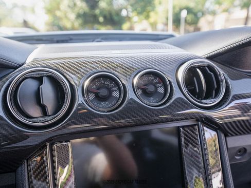 Used 2022 Ford Mustang Shelby GT500 w/ Carbon Fiber Track Pack image 34