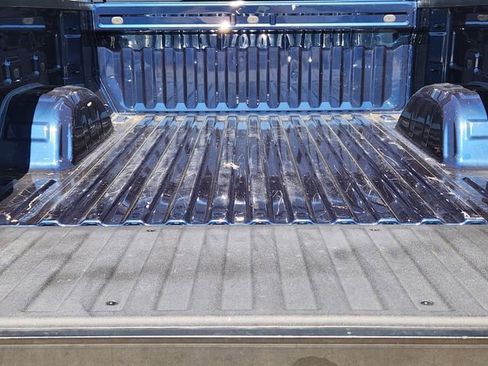 Used 2023 Chevrolet Silverado 1500 LT image 32