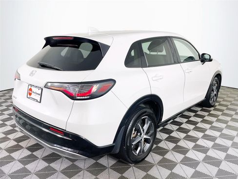 Used 2023 Honda HR-V EX-L image 11