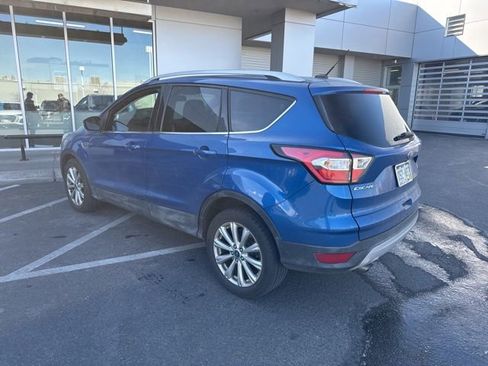 Used 2017 Ford Escape Titanium image 3
