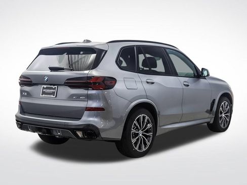 New 2026 BMW X5 xDrive40i w/ M Sport Package AWD/4WD image 5