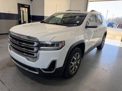 Used 2023 GMC Acadia SLT w/ Preferred Package image 22