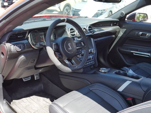 Certified 2021 Ford Mustang Shelby GT500 w/ Technology Package RWD image 7
