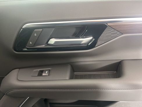 New 2026 Chevrolet Tahoe LS image 10