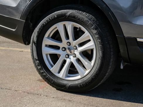 Used 2019 Ford Explorer XLT w/ Equipment Group 201A image 61