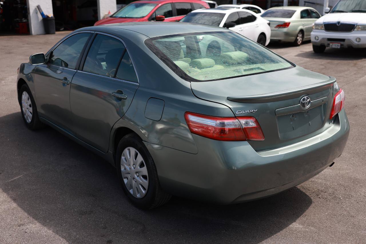 Used 2007 Toyota Camry LE FWD image 5