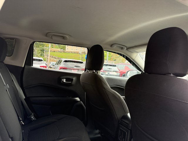 Used 2020 Jeep Compass Sport w/ Tech Group AWD/4WD image 31