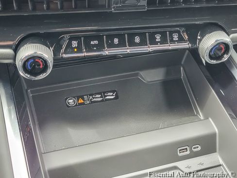 New 2026 Chevrolet Tahoe LT AWD/4WD image 15