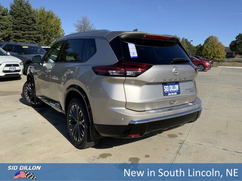 New 2026 Nissan Rogue Platinum w/ Platinum Premium Package image 3