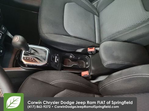 Used 2021 Jeep Renegade Latitude image 28