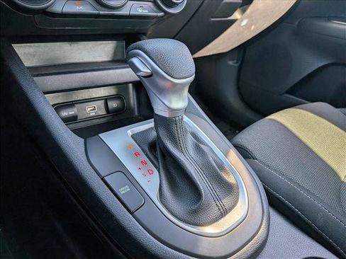 Used 2024 Kia Forte LXS FWD image 17