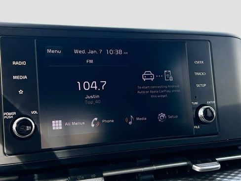 Used 2024 Kia Carnival LX image 14