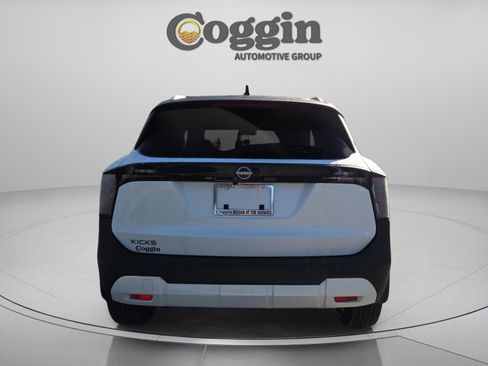 New 2026 Nissan Kicks SV image 5