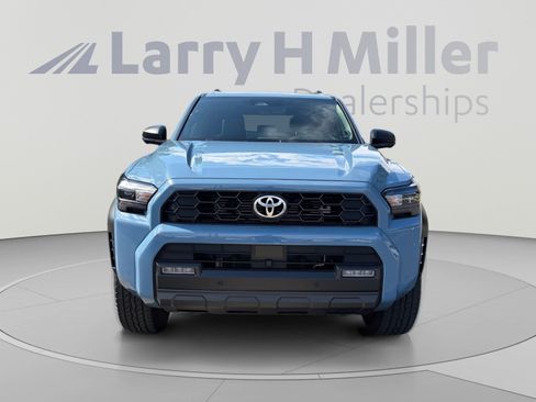 Used 2025 Toyota 4Runner TRD Off-Road Premium AWD/4WD image 8