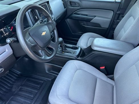 Used 2020 Chevrolet Colorado W/T RWD image 10