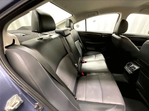 Used 2016 Subaru Legacy 3.6R Limited image 16