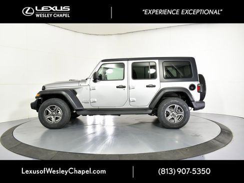 Used 2018 Jeep Wrangler Unlimited Sport S image 10
