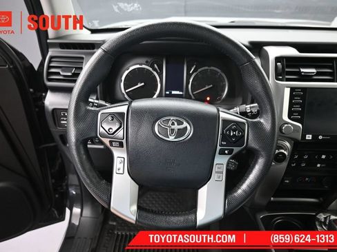 Used 2024 Toyota 4Runner Limited AWD/4WD image 24