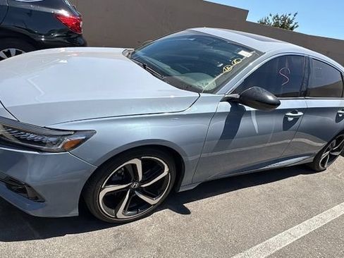 Used 2022 Honda Accord Sport image 2