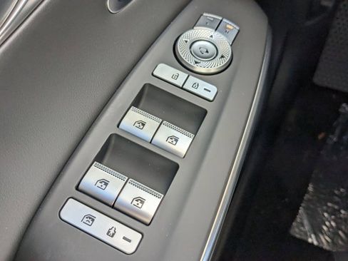 Certified 2024 Genesis Electrified GV70 Advanced image 31